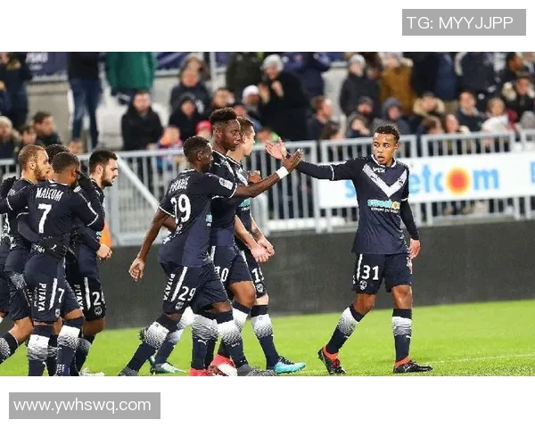 法乙精彩对决FC巴黎迎战南锡势均力敌的较量即将上演 法乙精彩对决FC巴黎迎战南锡势均力敌的较量即将上演